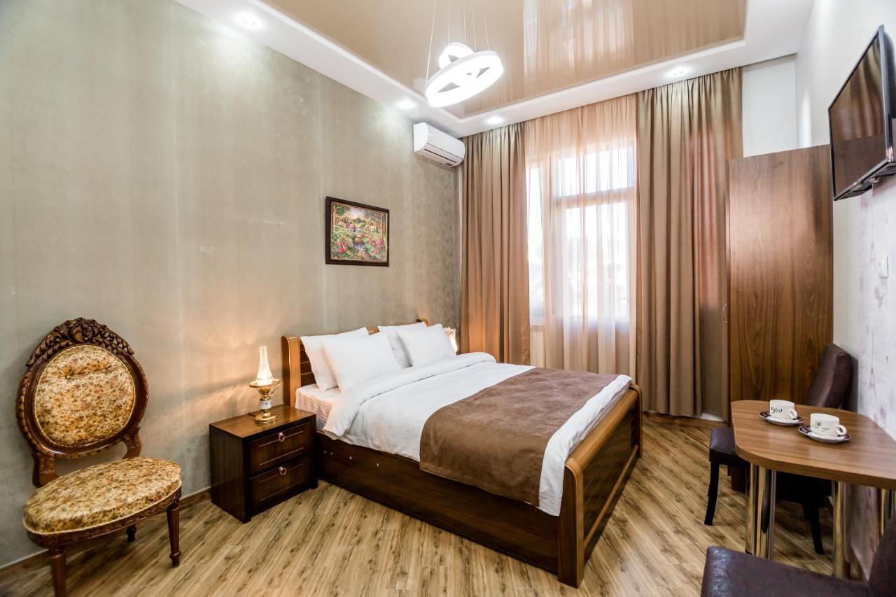 George Hotel Tbilisi Exteriör bild