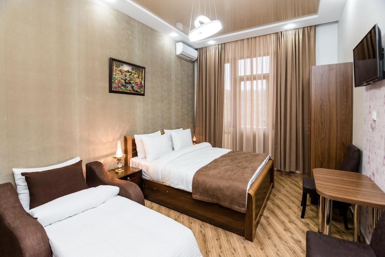 George Hotel Tbilisi Exteriör bild