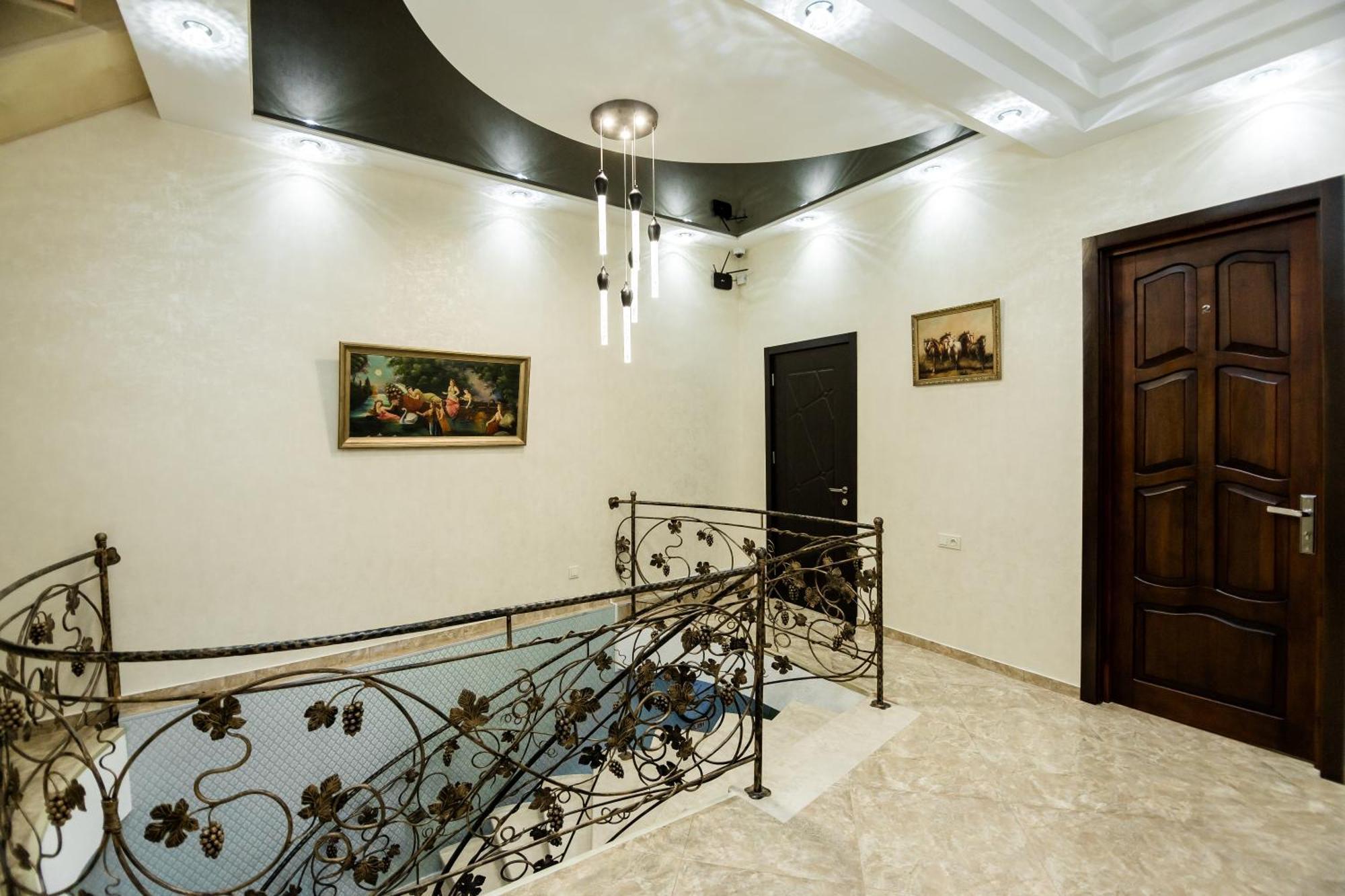 George Hotel Tbilisi Exteriör bild